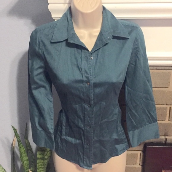 Banana Republic Tops - ❤️SOLD Banana Republic button down casual shirt